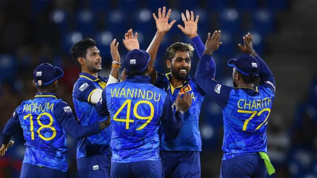 Nuwan Thushara with Sri Lanka Cricket Team