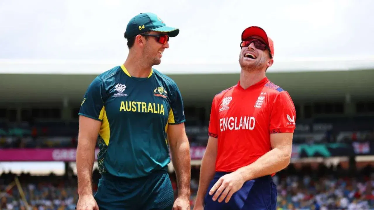 Mitchell Marsh with David Warner