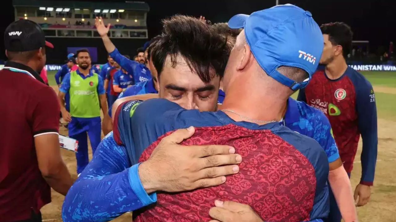 Rashid Khan and Jonathan Trott