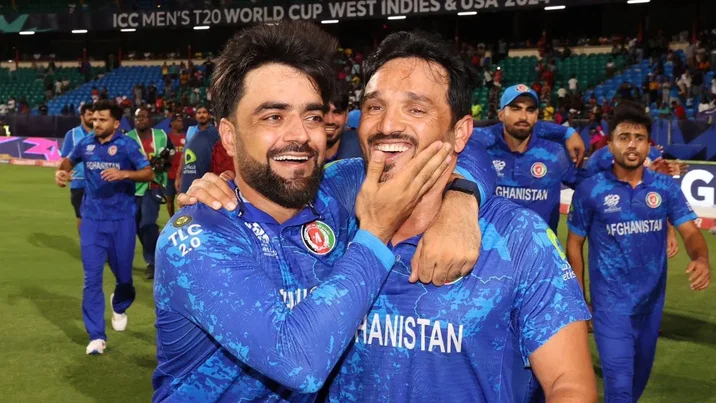 Rashid Khan, Gulbadin Naib