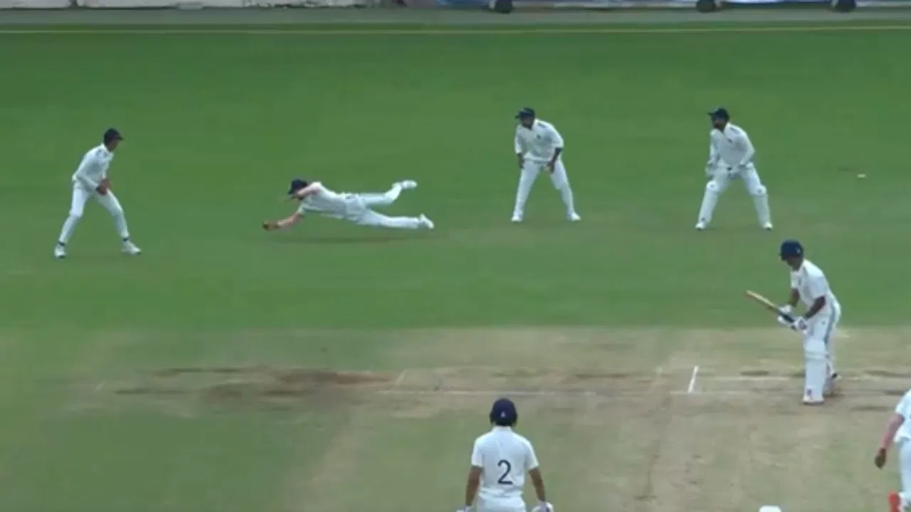 Watch Nitish Kumar Reddy’s jawdropping catch to dismiss Mayank