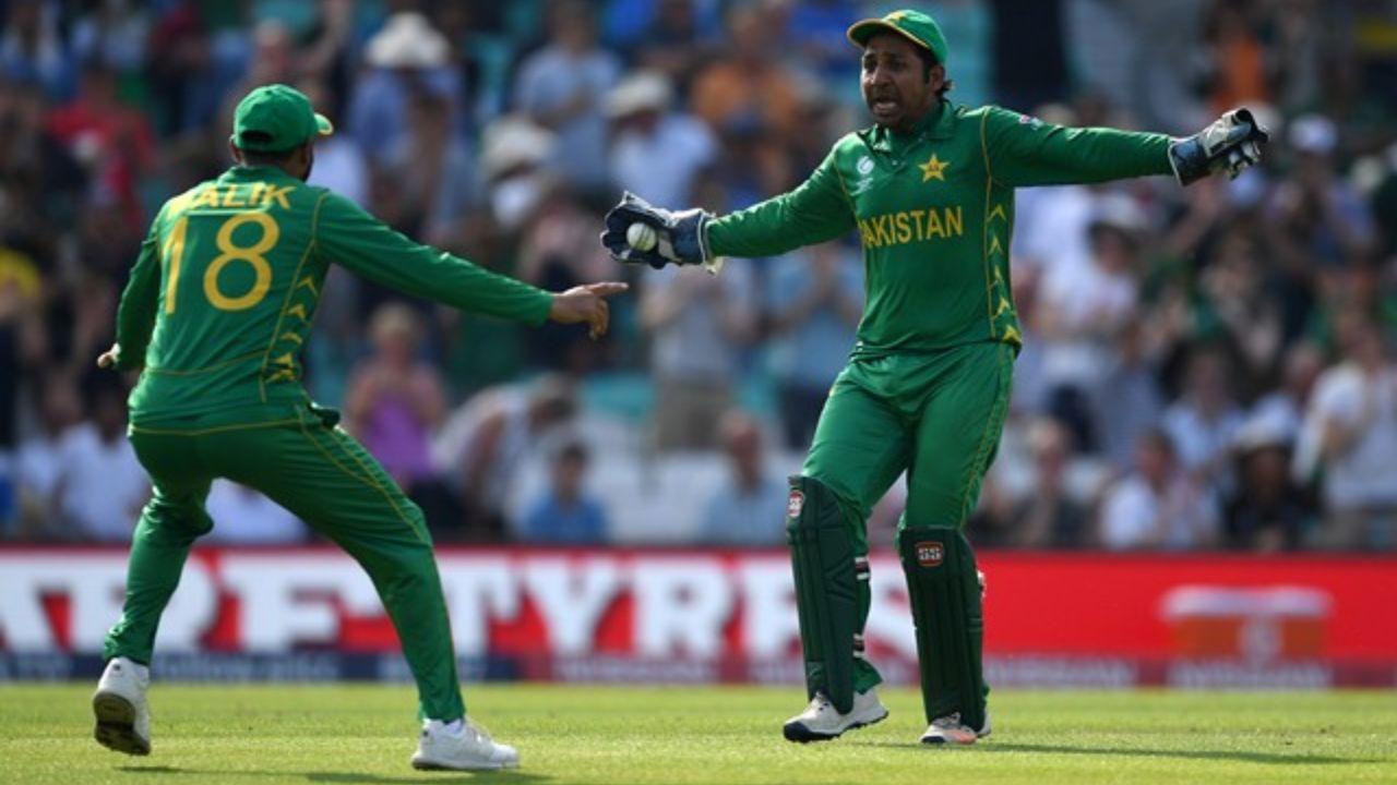 Shoaib Malik, Sarfaraz Ahmed, PCB