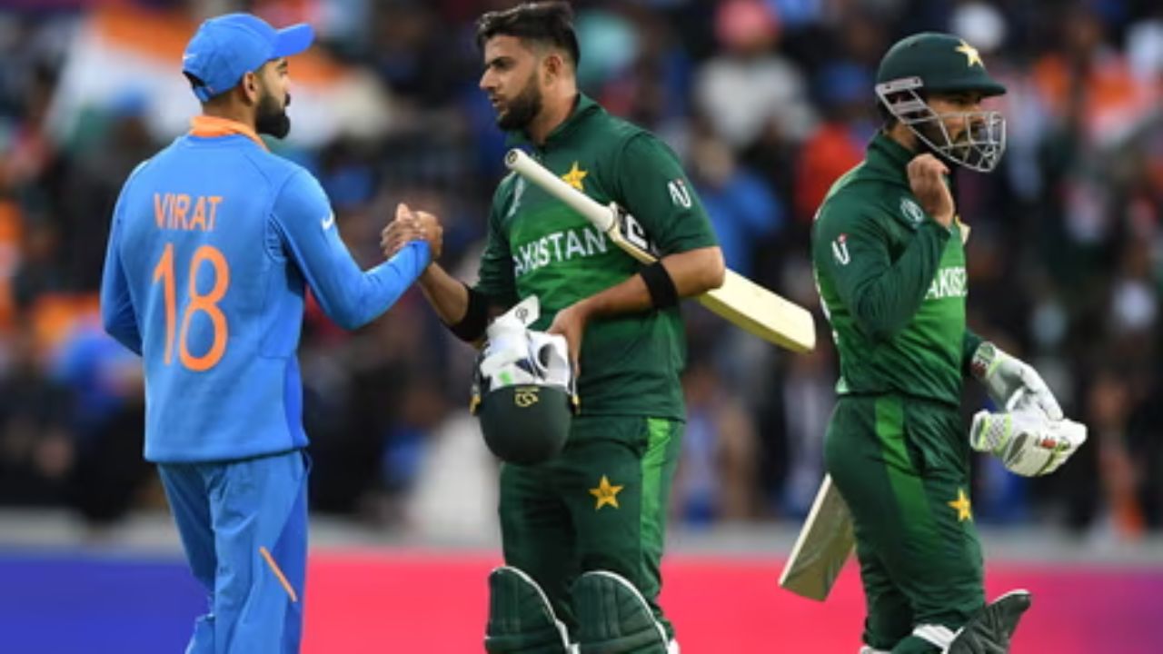 Virat Kohli Imad Wasim Shadab Khan