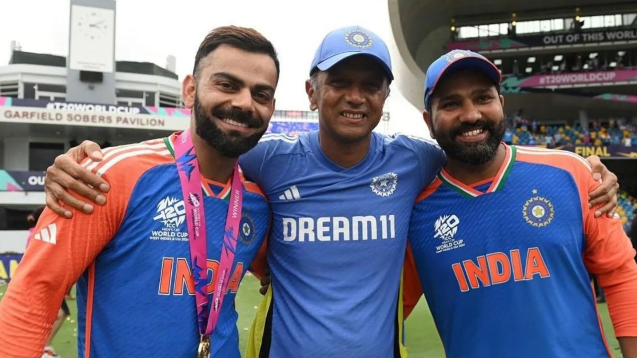 Rahul Dravid with Rohit Sharma, Virat Kohli