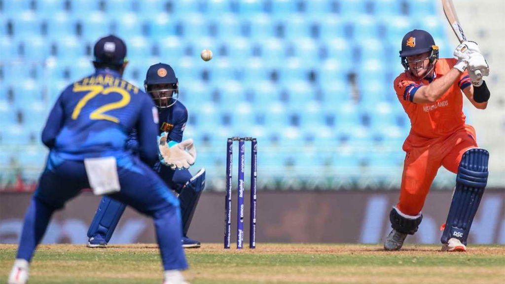 Logan Van Beek Provided Some Resistance From The Lower Middle Order