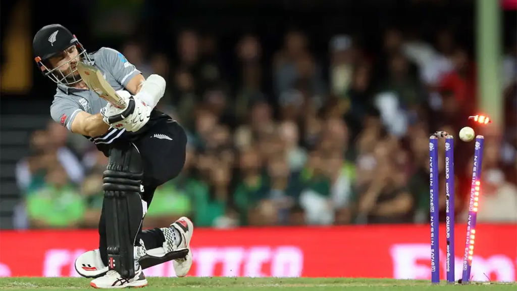 Kane Williamson Missed With His Attempted Scoop Off Shaheen Shah Afridi's Slower Delivery And Was Cleaned Up