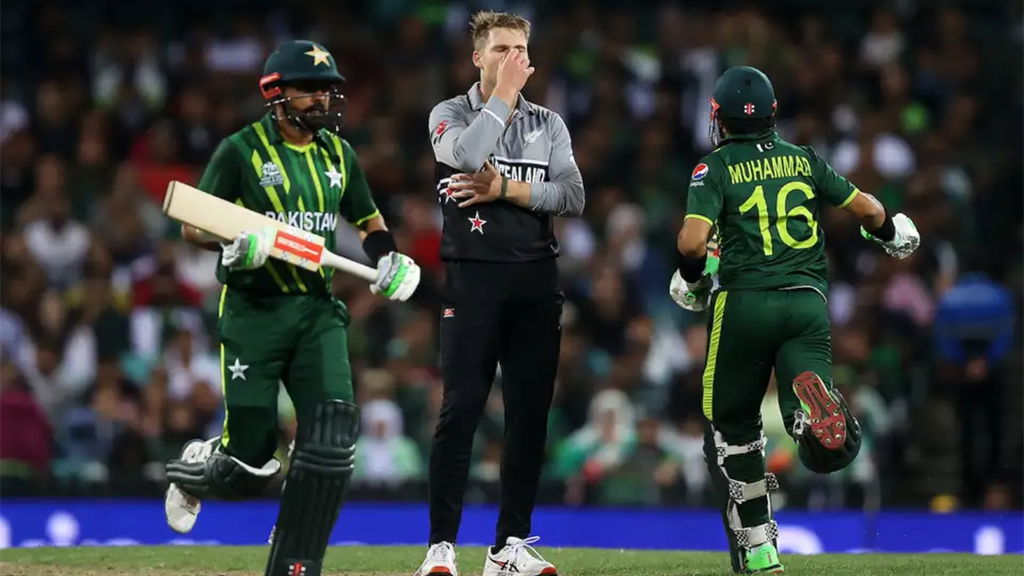 Lockie Ferguson Expresses Frustration During The 105 Run Babar Azam Mohammad Rizwan Stand