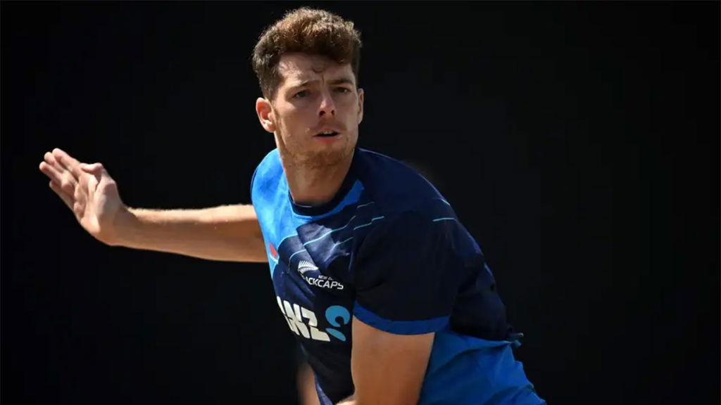Mitchell Santner Bowls In Training