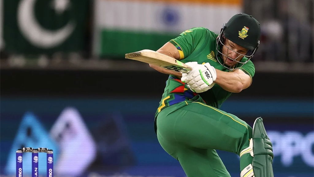 David Miller Pulls One Off His Hips