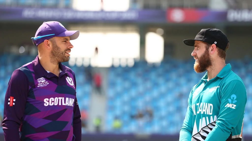 Kyle Coetzer And Kane Williamson Have A Chat During The Toss