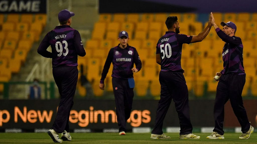 Safyaan Sharif Celebrates After Getting Michael Van Ligen