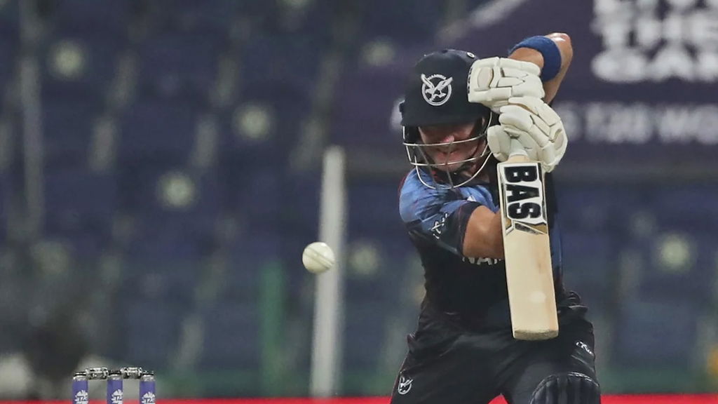 Craig Williams Plays On The Off Side