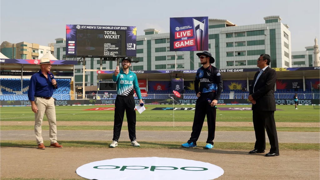 Kane Williamson And Gerhard Erasmus During Toss
