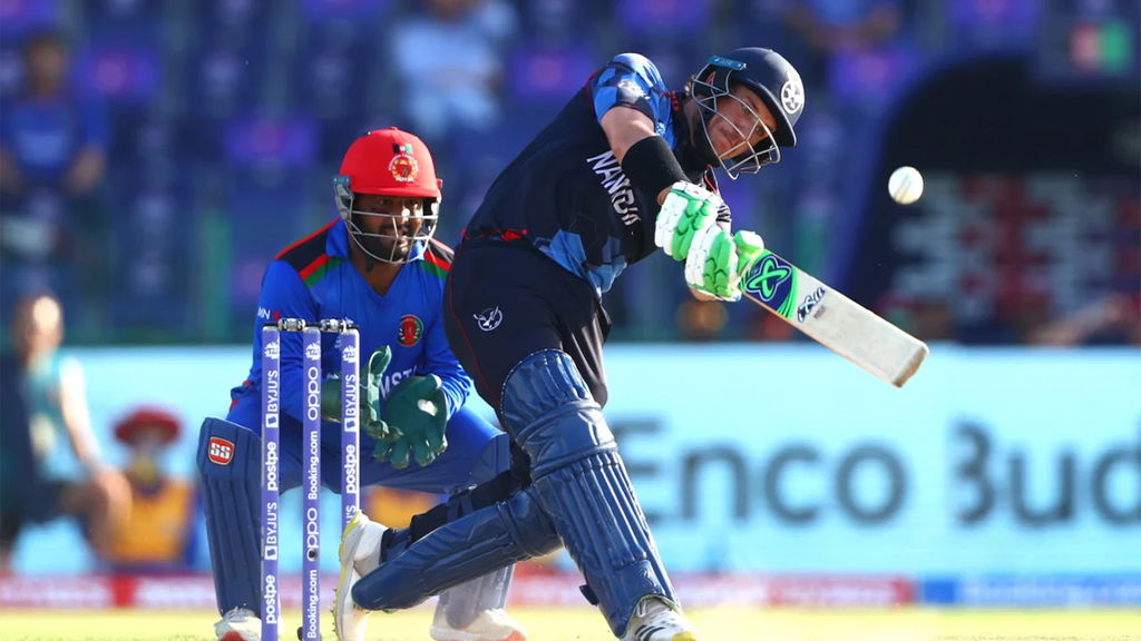 Jan Nicol Loftie Eaton Comes Down The Track To Strike A Six