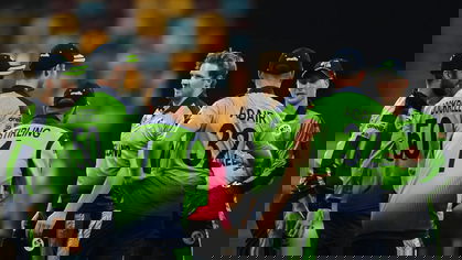 Barry McCarthy got rid of the out of form David Warner in the third over