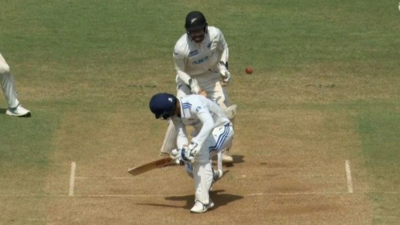 Akash Deep Dismissal