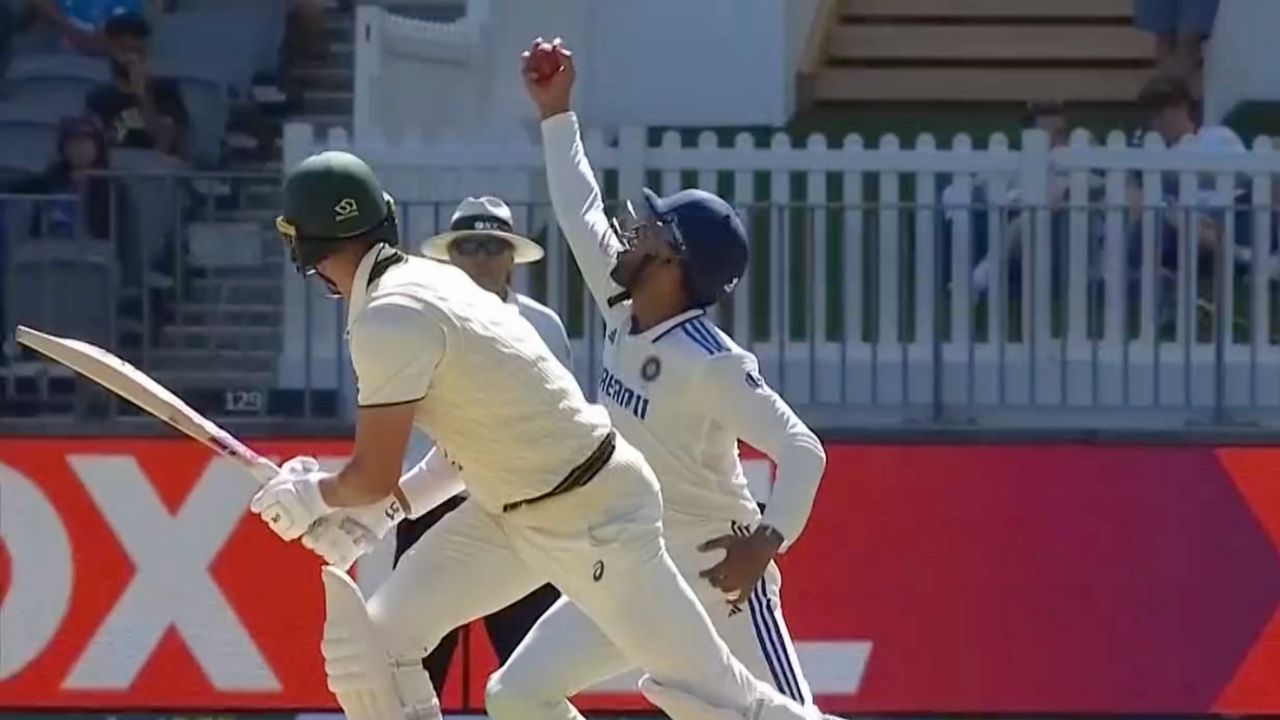 Dhruv Jurel Catches Mitchell Starc