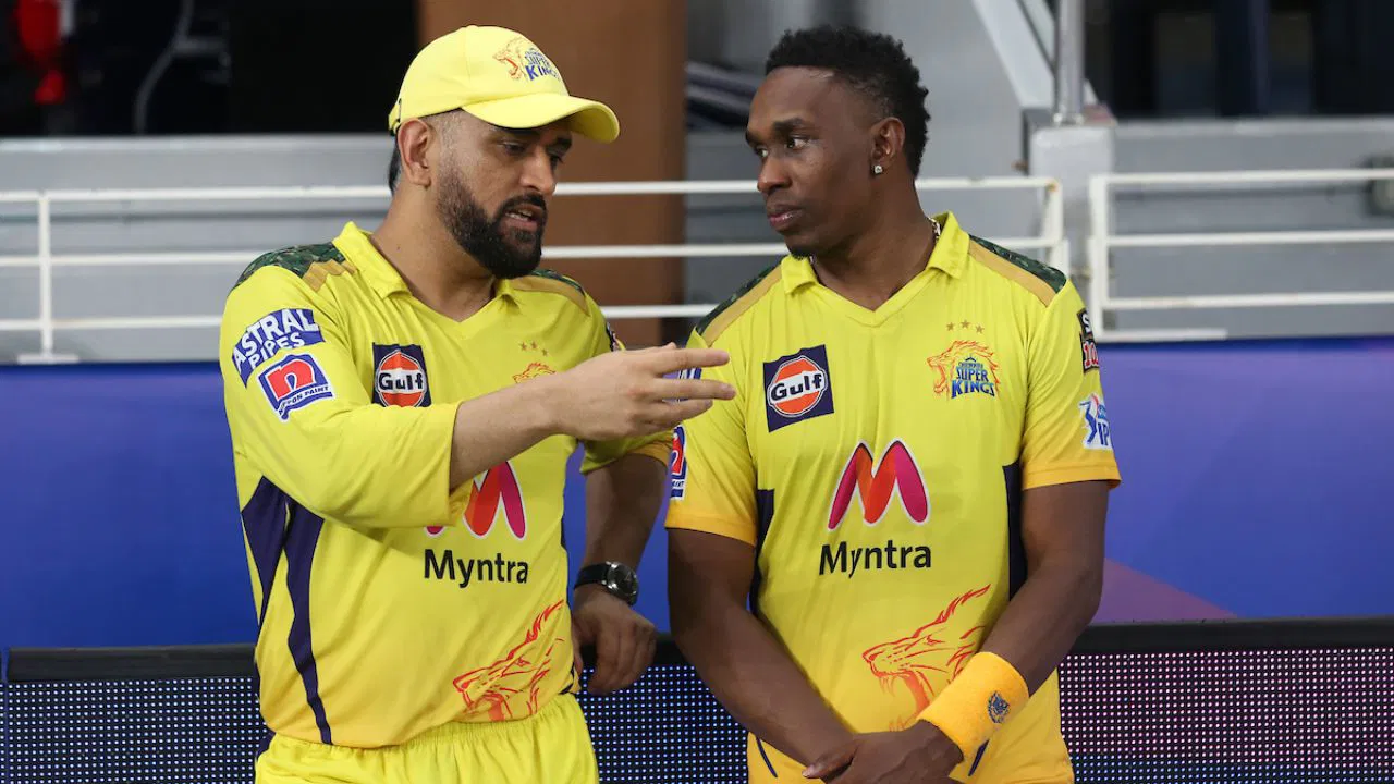 Dwayne Bravo MS Dhoni