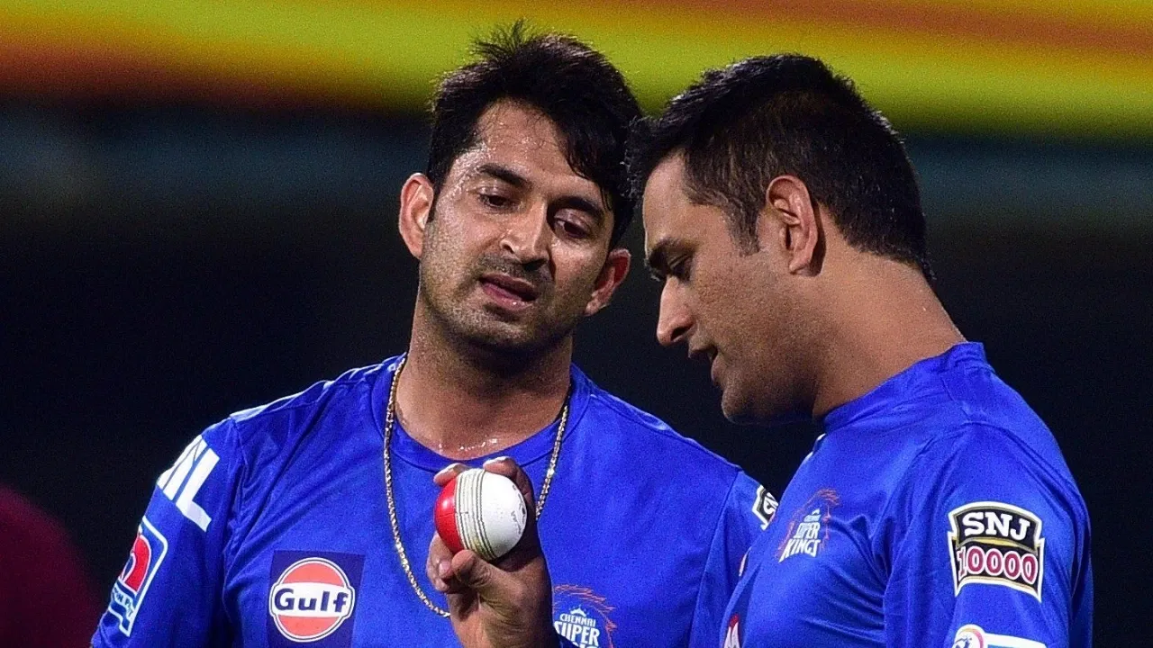 Mohit Sharma and MS Dhoni