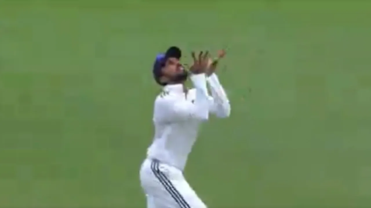 Watch Ruturaj Gaikwad takes stunning catch to dismiss Pratham Singh in