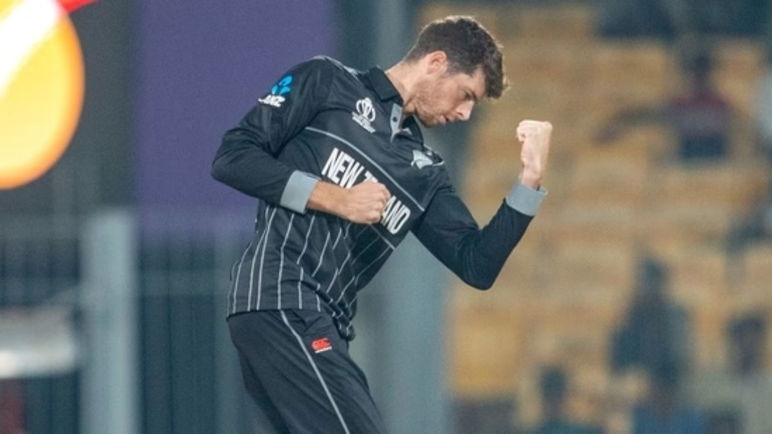 Mitchell Santner, New Zealand Playing 11, PAK vs NZ