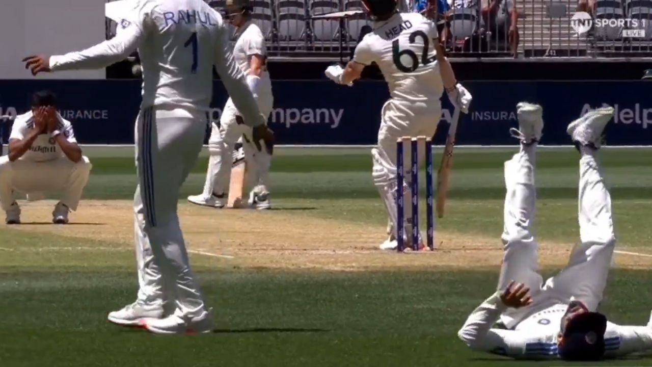 Watch- Virat Kohli-Mohammed Siraj go down on their knees together after a shocker on Day 4 in Perth