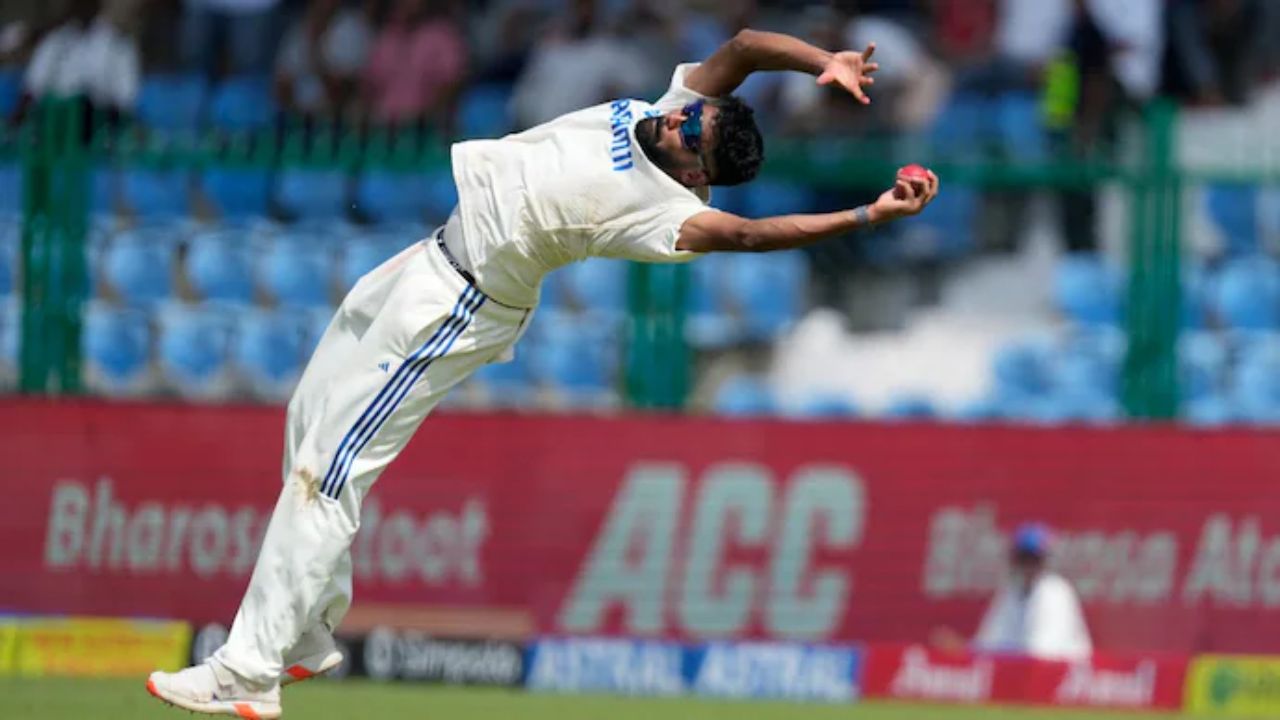 Mohammed Siraj During The Catch