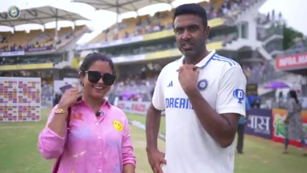 Ravichandran Ashwin With His Wife