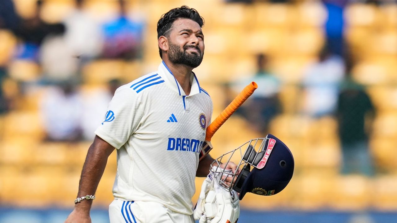 Rishabh Pant 9