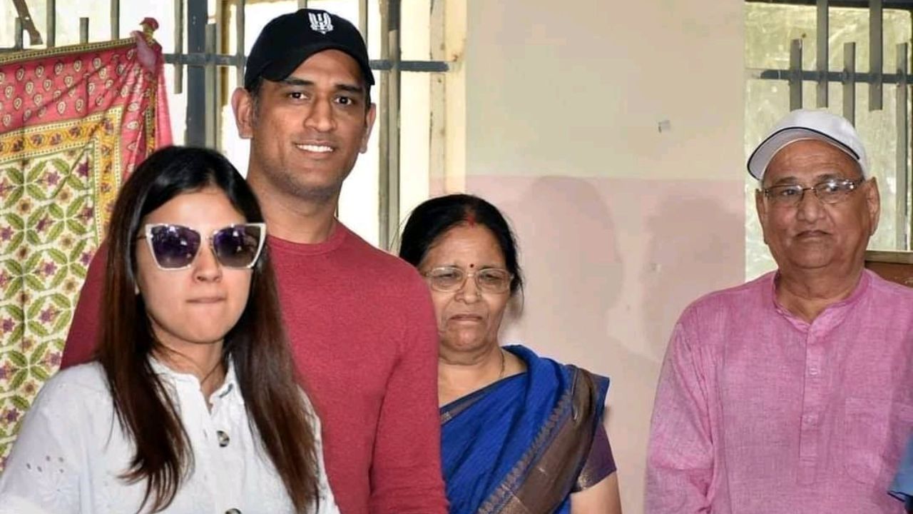 Ms Dhoni S Family