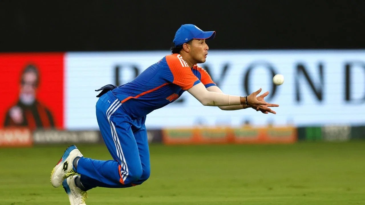 Abhishek Sharma Catch