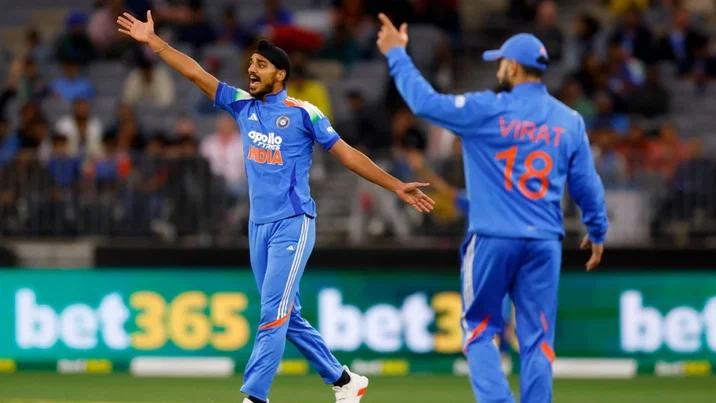 'Arshdeep Singh deserves better treatment': Ex-India stars blast Gautam Gambhir for pacer's snub in 1st T20I vs AUS