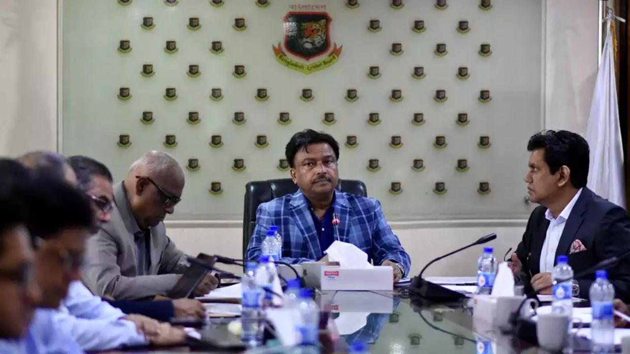 BCB President Faruque Ahmed With Other Board Members