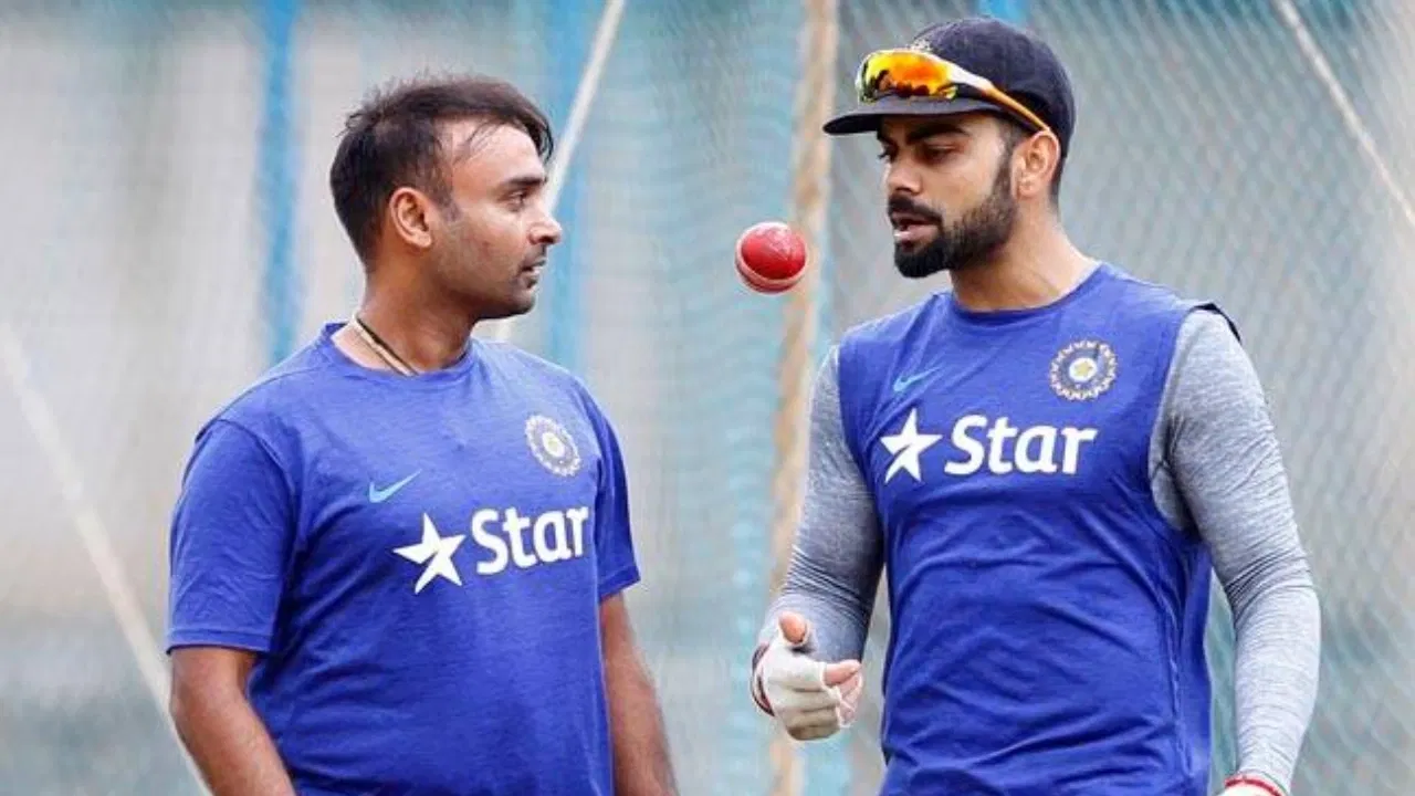 Amit Mishra and Virat Kohli