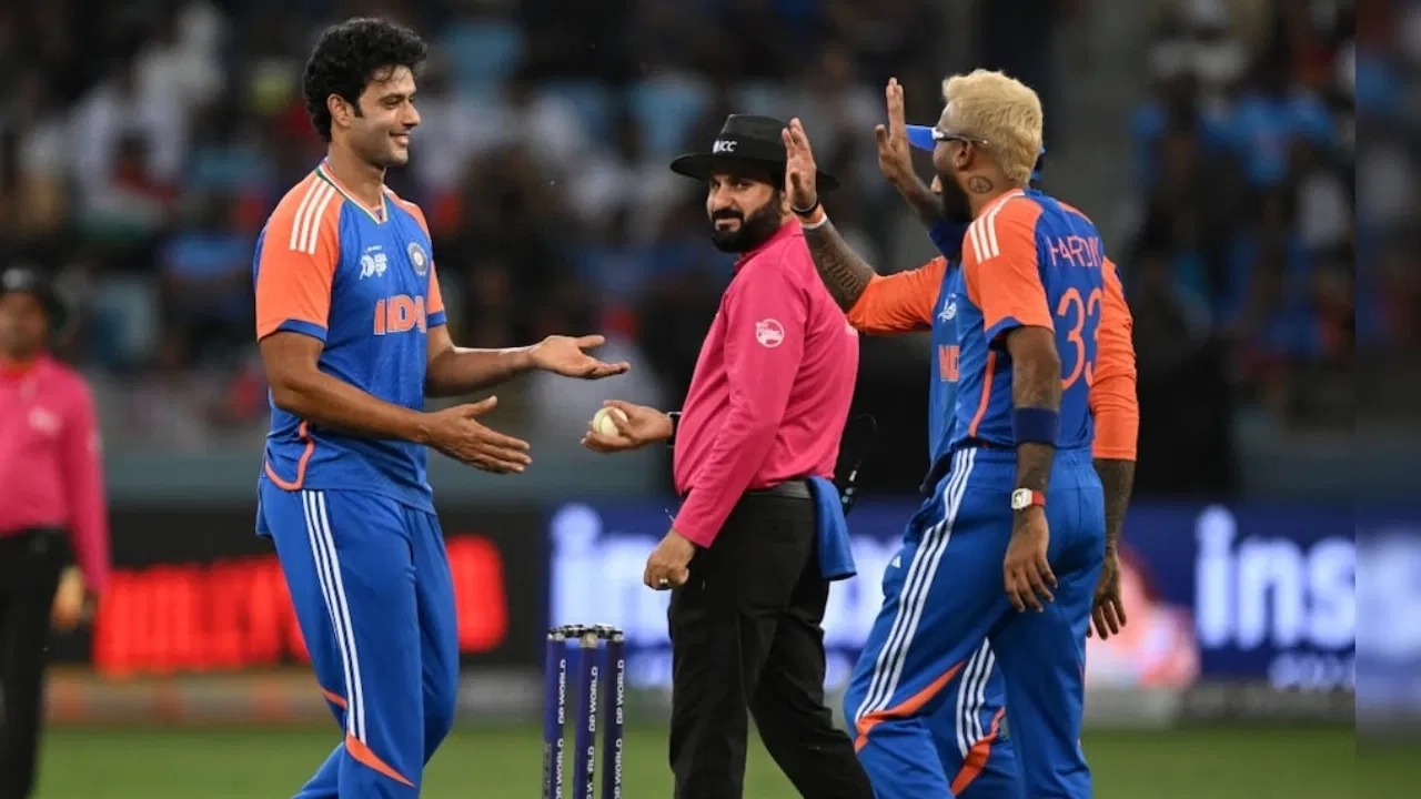 Shivam Dube Asia Cup 2025: Watch: CSK star steals Impact Player award from Kuldeep Yadav, gets roasted by teammates