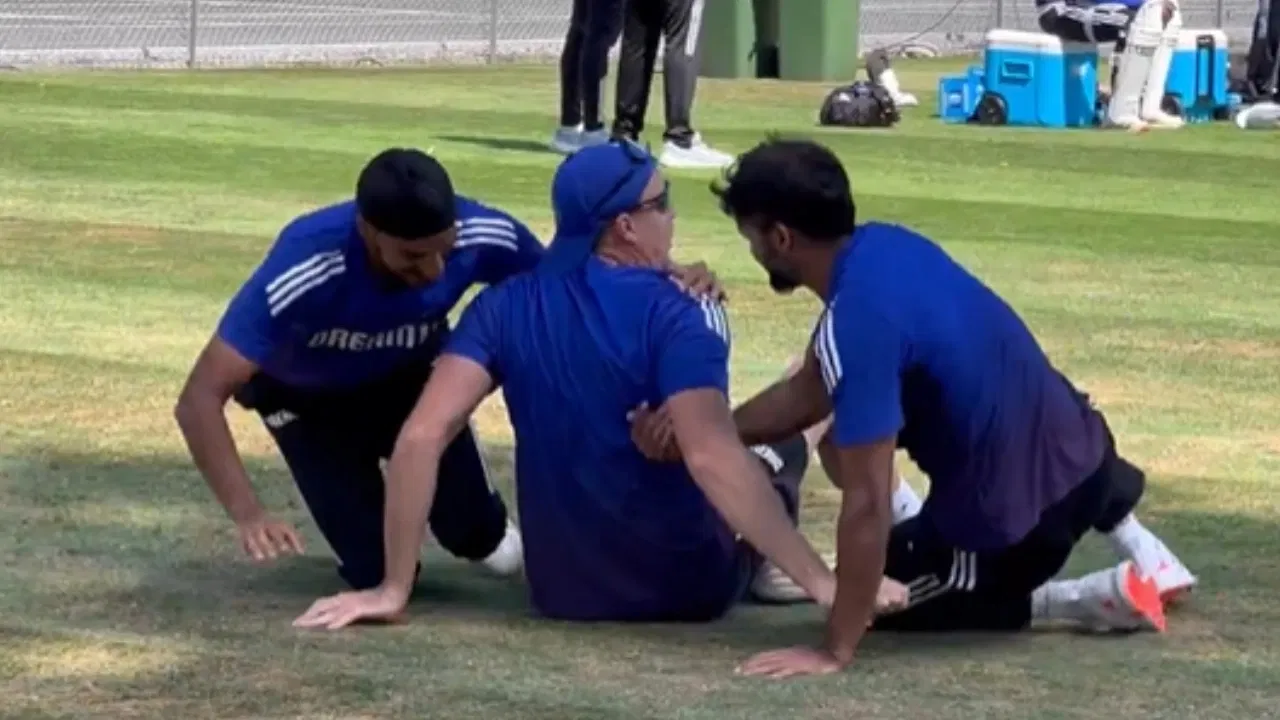 Arshdeep Singh, Morne Morkel and Akash Deep