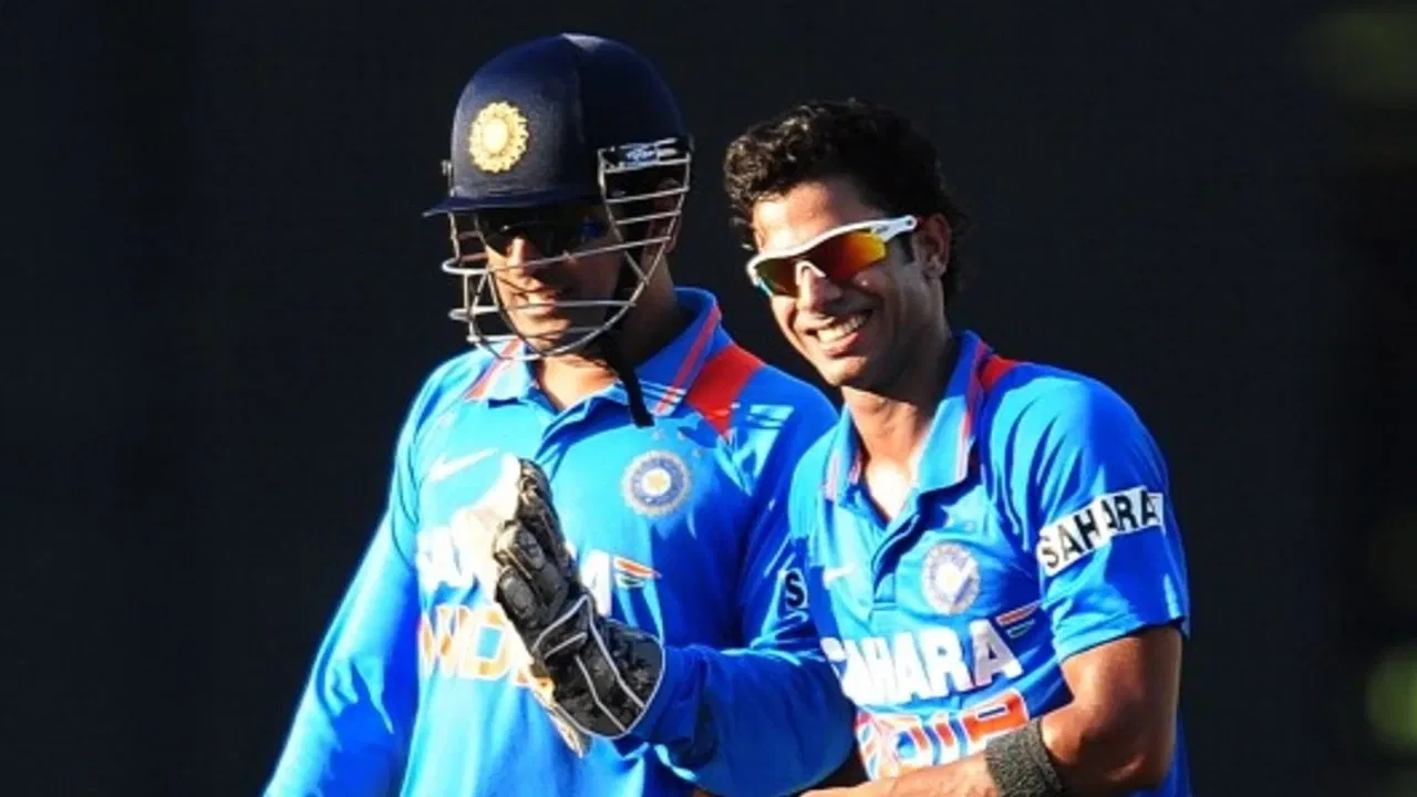 MS Dhoni and Manoj Tiwary