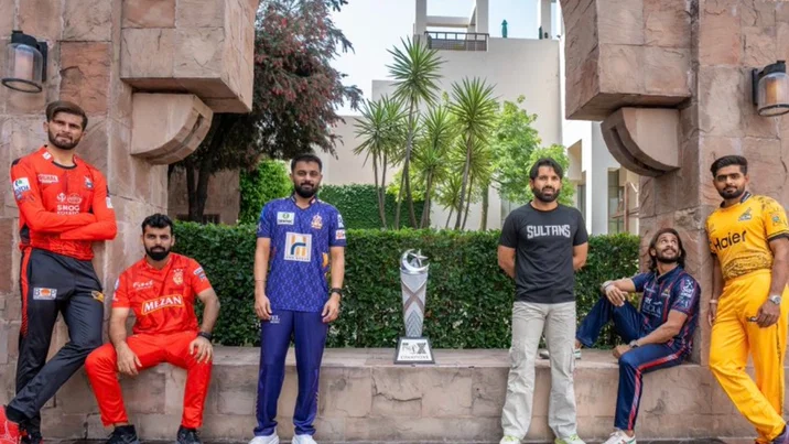 PSL captains with the trophy