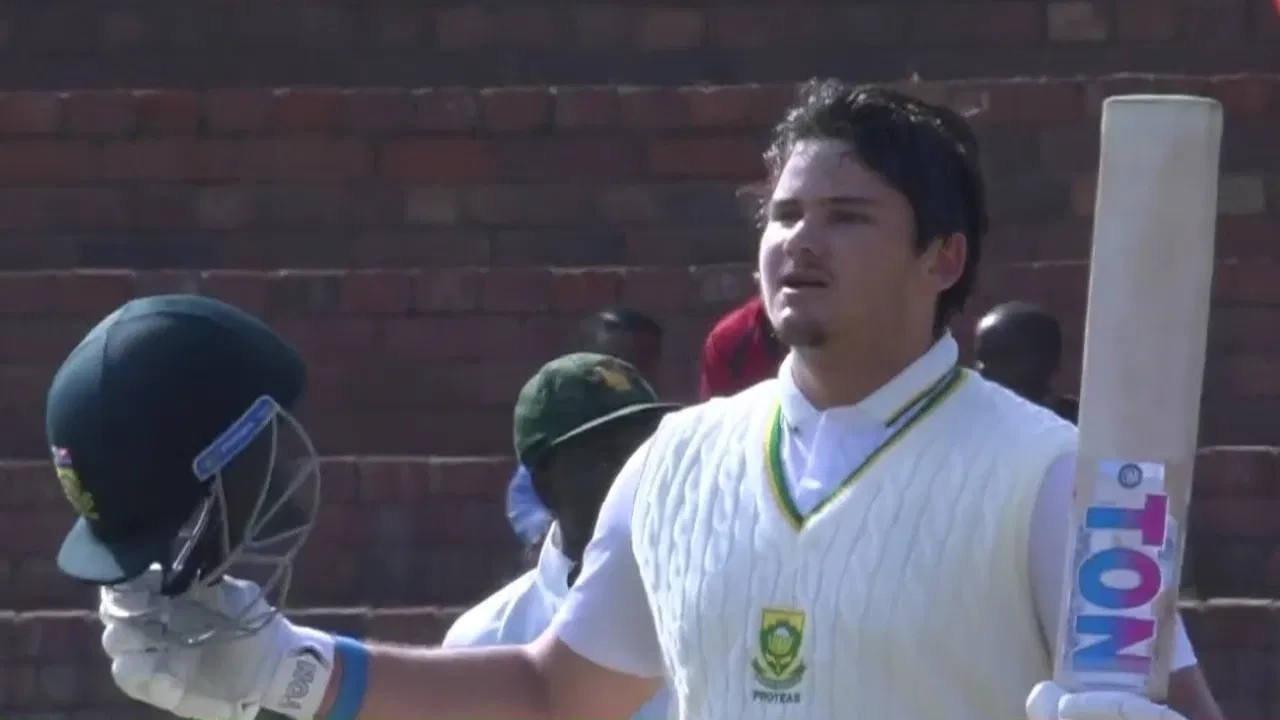 Lhuan-dre Pretorius of South Africa