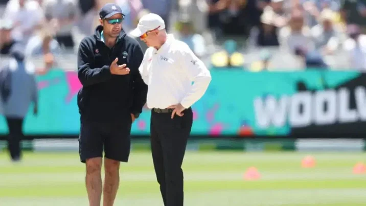 MCG Groundsman Matt Page Speaks To The Fourth Umpire
