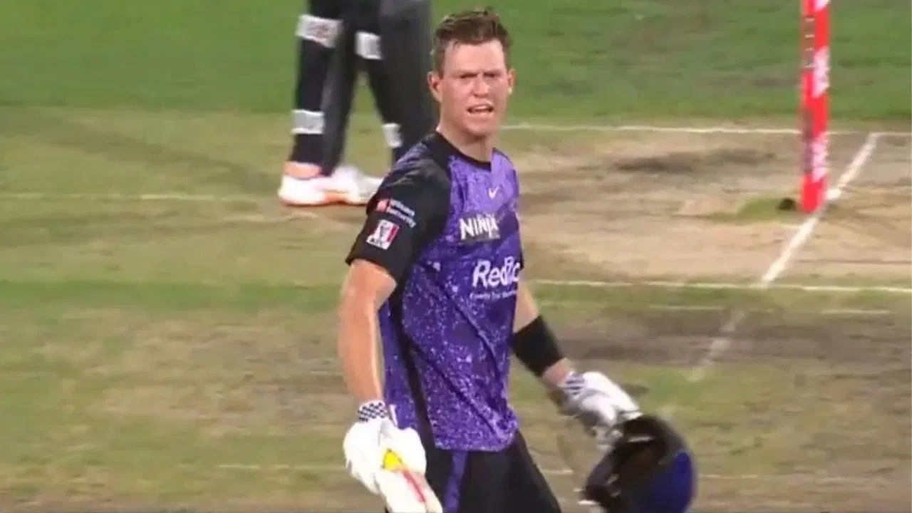 Mitchell Owen Plays Historic Knock In BBL Final