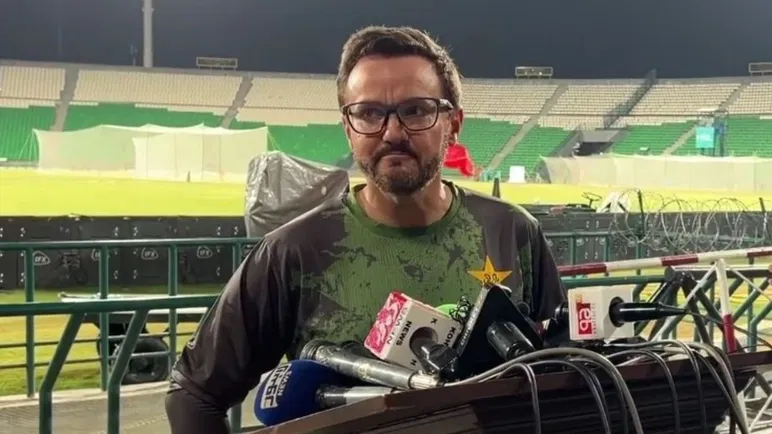 Pakistan Coach Mike Hesson