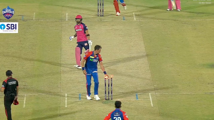 Riyan Parag Run Out By Mitchell Starc