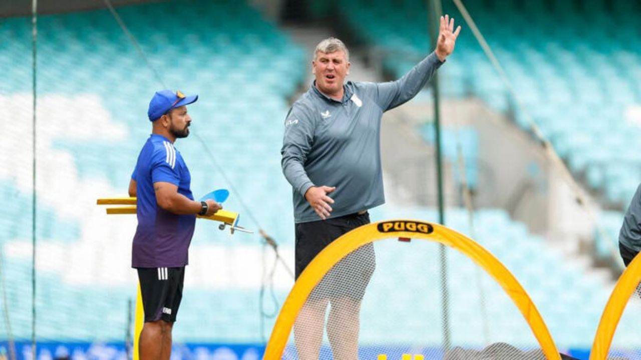 After Gautam Gambhir, Oval Curator gets in a tussle with Indian throw downs