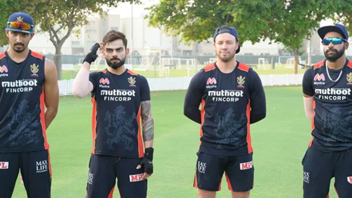 Virat Kohli AB De Villiers Mohammed Siraj RCB