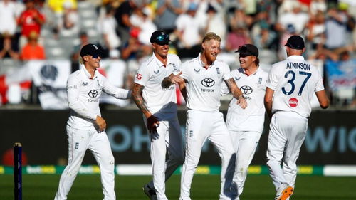 Ben Stokes destroys Australia with freakish 5-fer in 6 overs as 19 wickets fall on Day 1 of Ashes opener