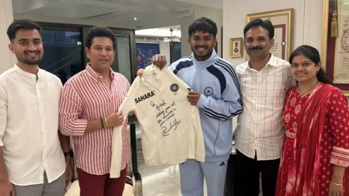 Ayush Mhatre with Sachin Tendulkar