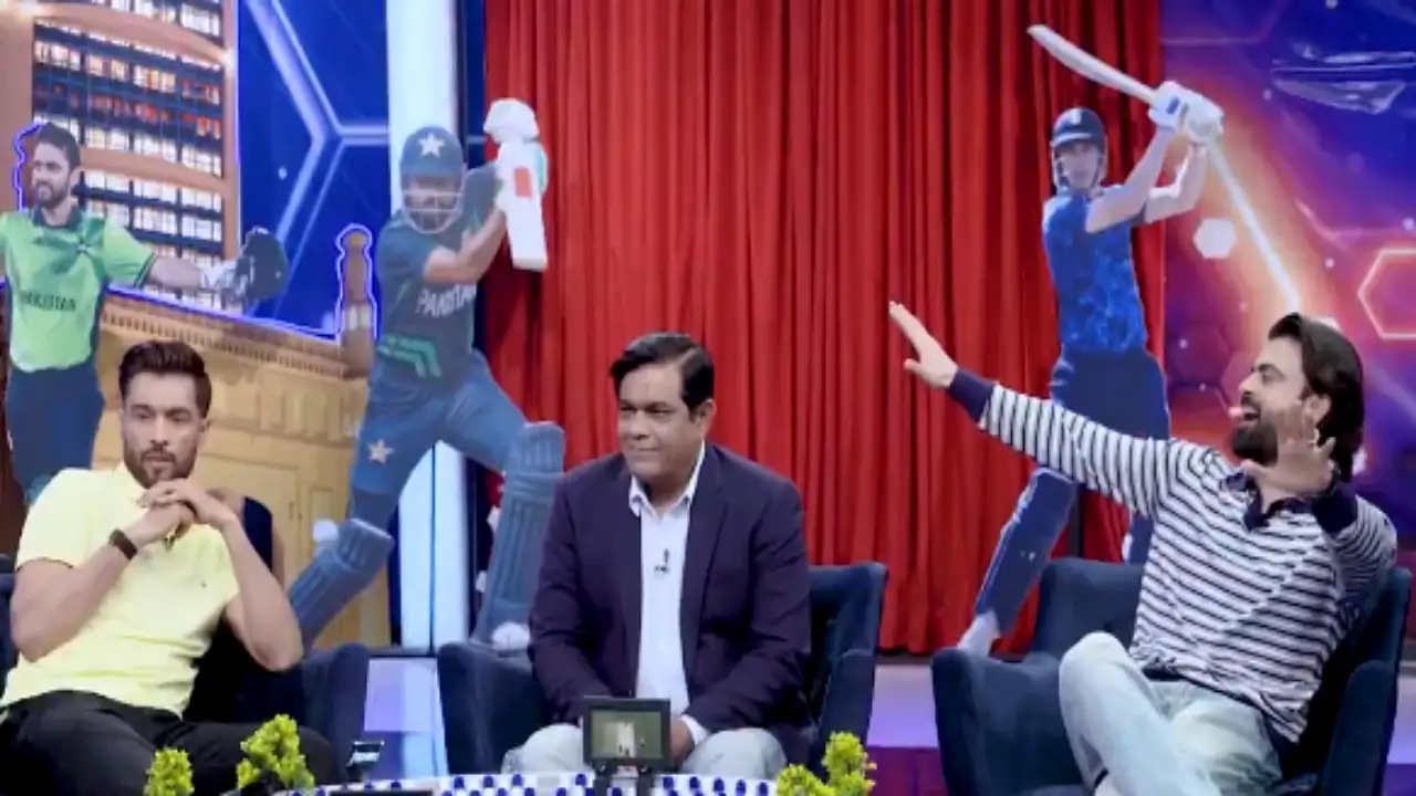 Ahmed Shehzad slaps Mohammad Amir with &lsquo;India will play T20 WC semi-finals&rsquo; prediction