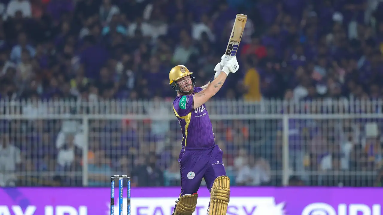 Finn Allen sets tone with 24 runs in first over against David Payne Finn Allen sets tone with 24 runs in first over against David Payne