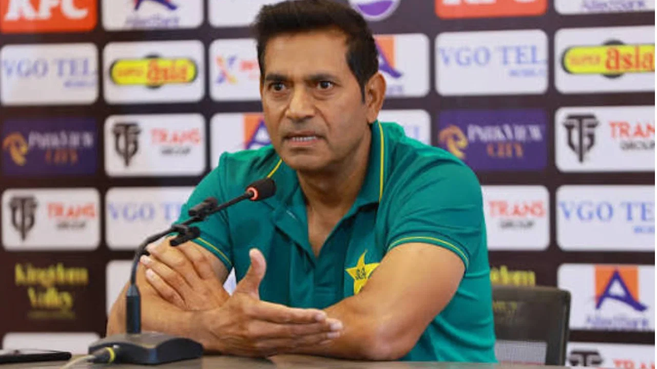 PCB to continue with Aaqib Javed despite poor performances